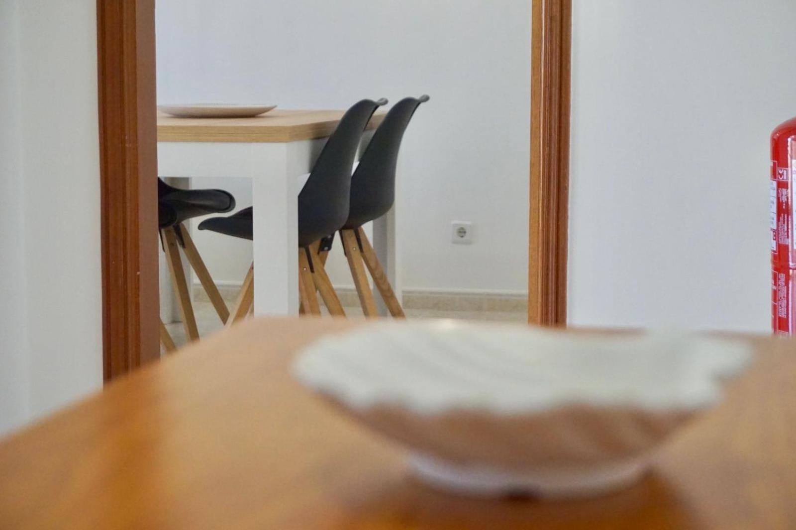 Cozy Alvor Retreat - Sunset Balcony, Wi-Fi & Ac 아파트 외부 사진