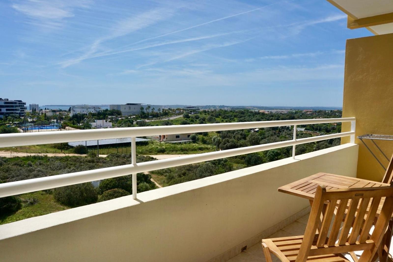 Cozy Alvor Retreat - Sunset Balcony, Wi-Fi & Ac 아파트 외부 사진