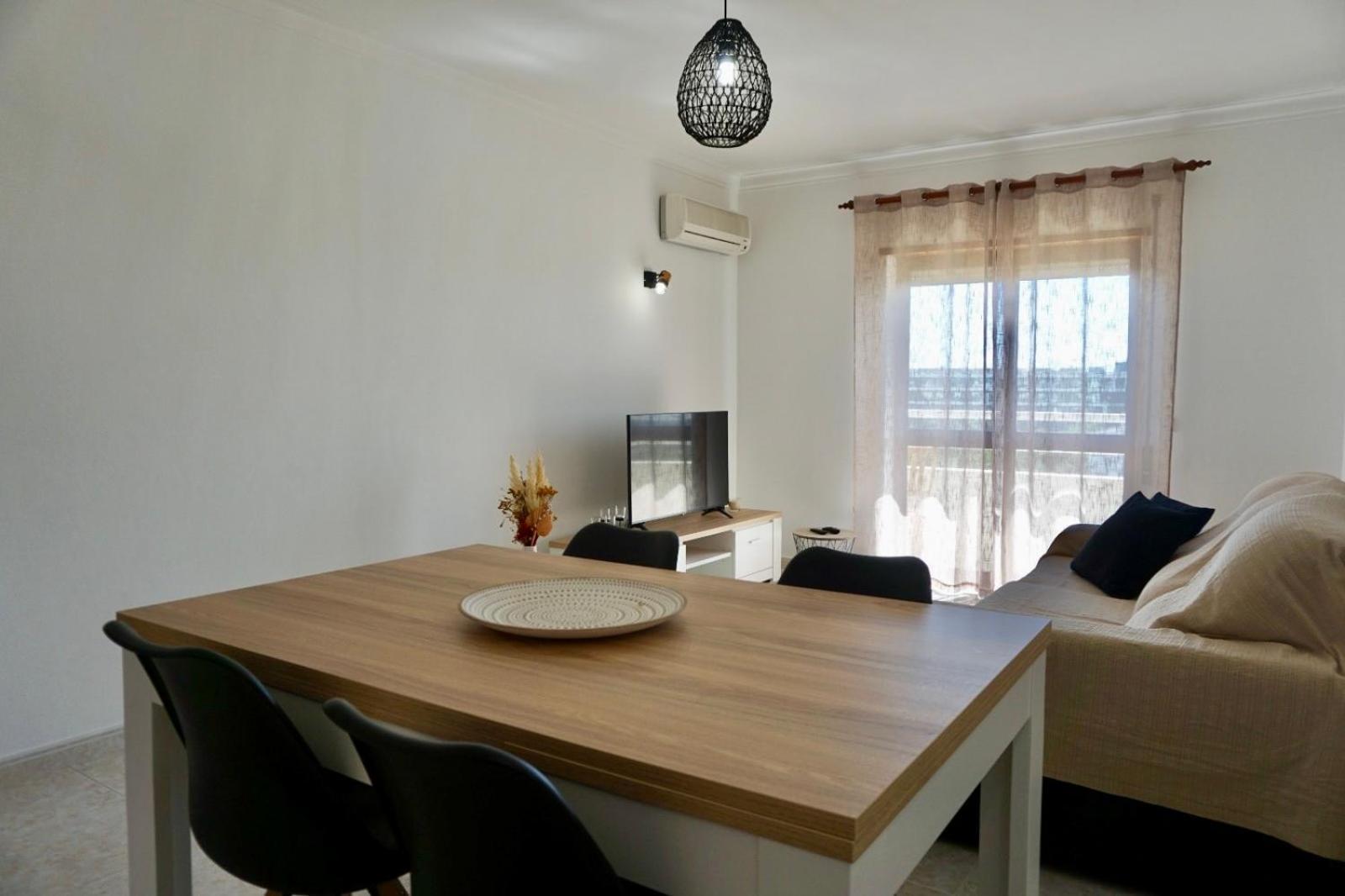 Cozy Alvor Retreat - Sunset Balcony, Wi-Fi & Ac 아파트 외부 사진